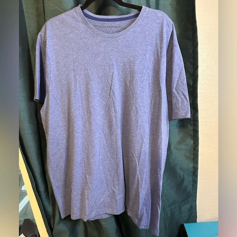 Banana Republic Heather Blue Men's Soft Wash  Tee